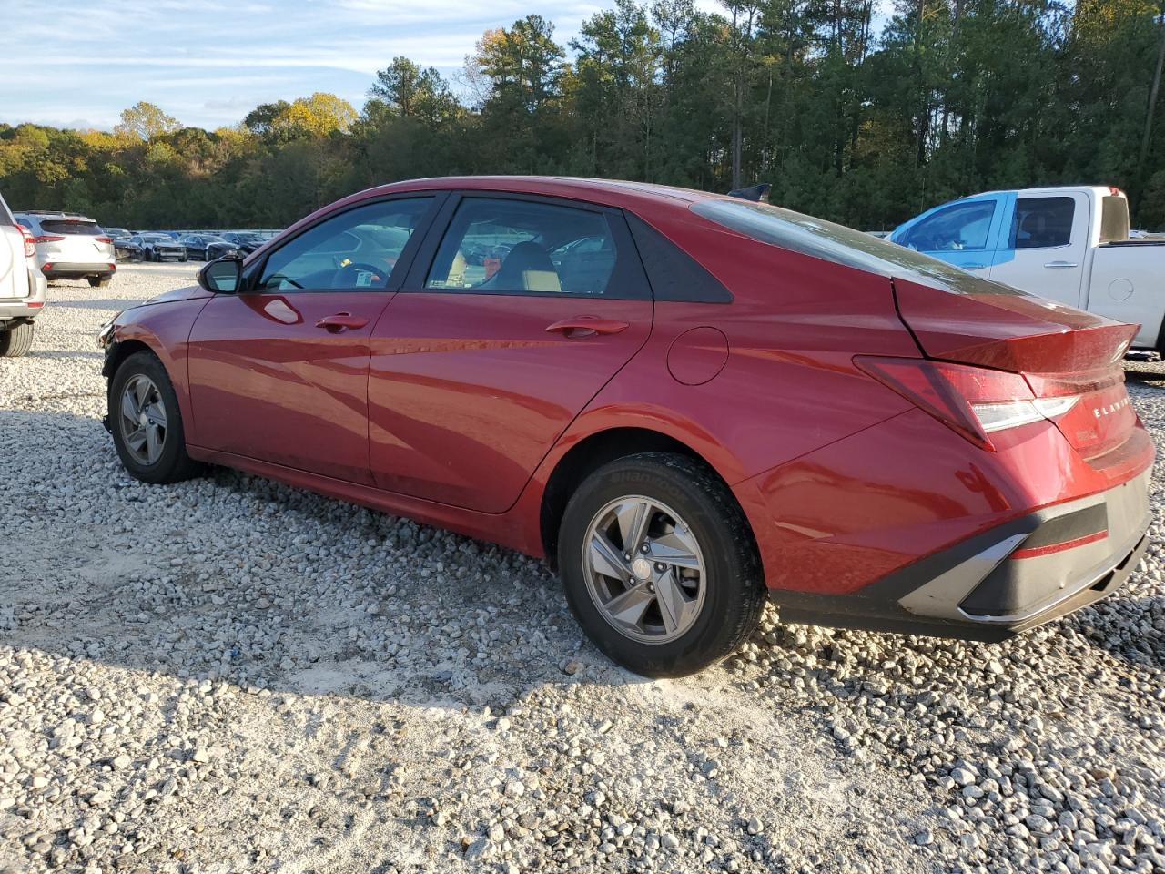 2024 Hyundai Elantra - Image 2