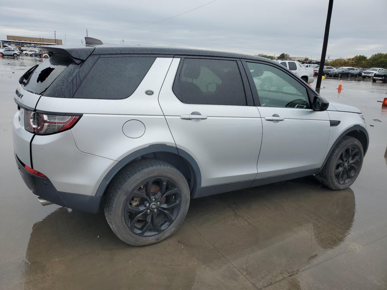 2018 Land Rover Discovery - Image 3
