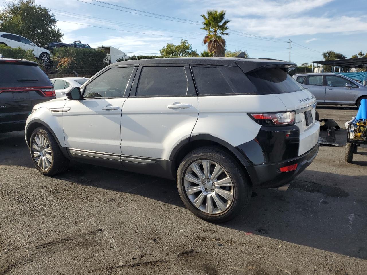 2016 Land Rover Range Rover - Image 2