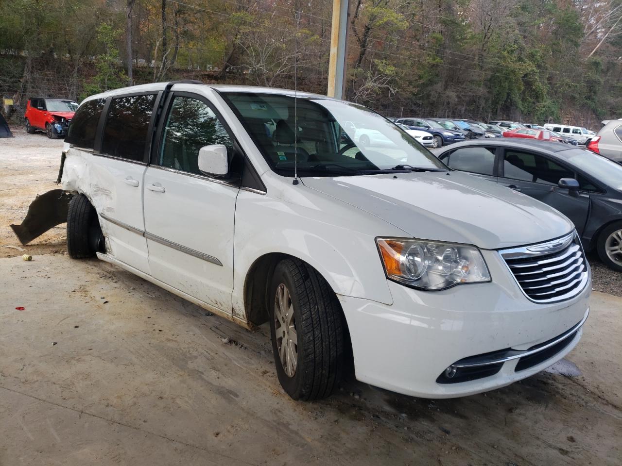 2014 Chrysler Town & Country - Image 4