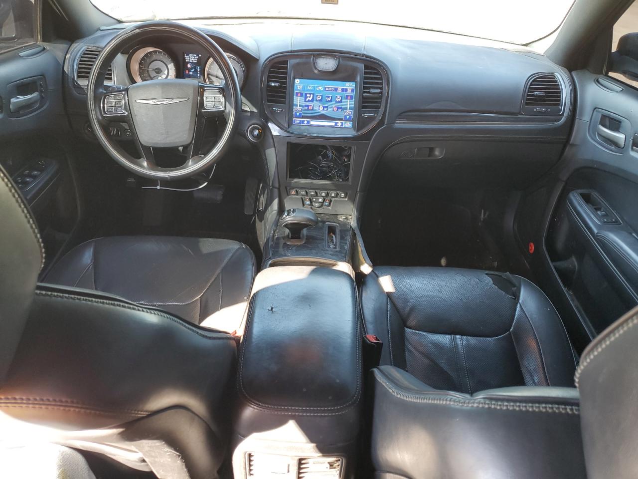 2013 Chrysler 300 - Image 8