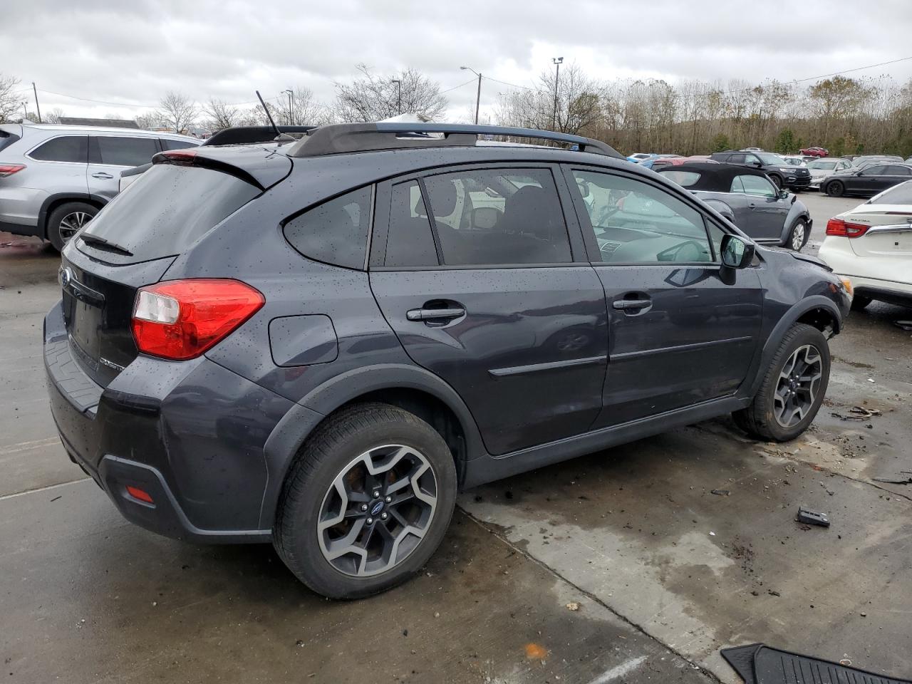2016 Subaru XV - Image 3