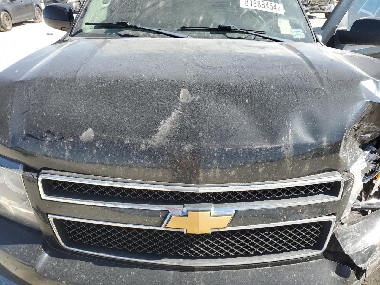 2012 Chevrolet Suburban - Image 13