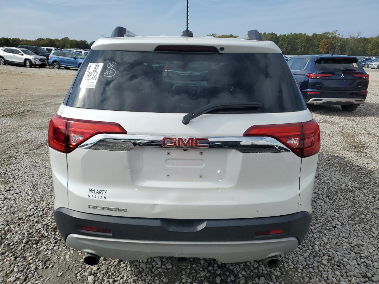 2017 GMC Acadia - Image 6