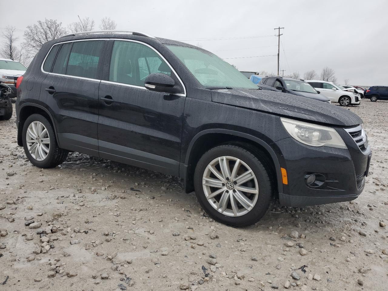 2009 Volkswagen Tiguan - Image 4