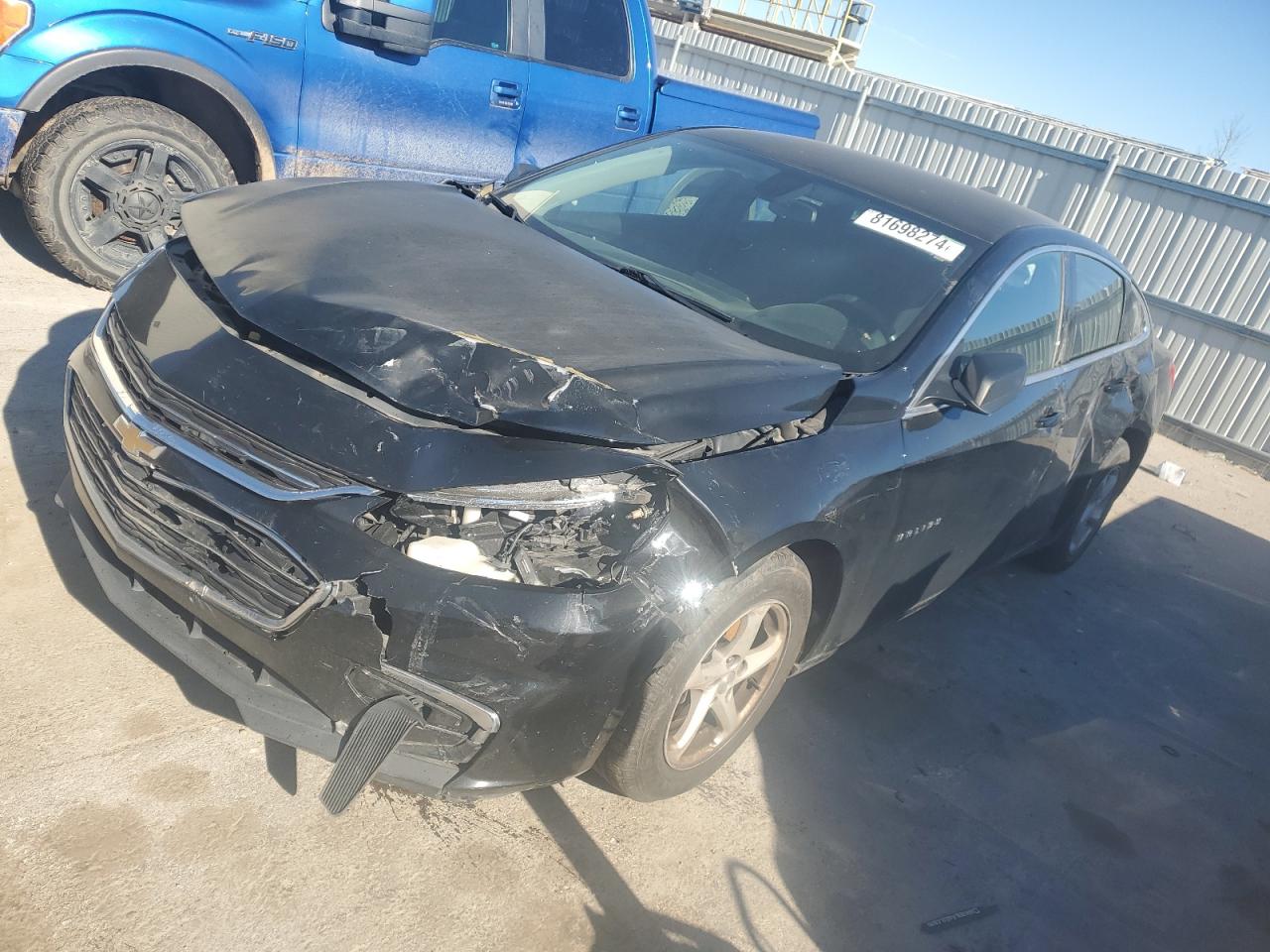 VIN 1G1ZC5ST2HF260467 2017 CHEVROLET MALIBU no.1