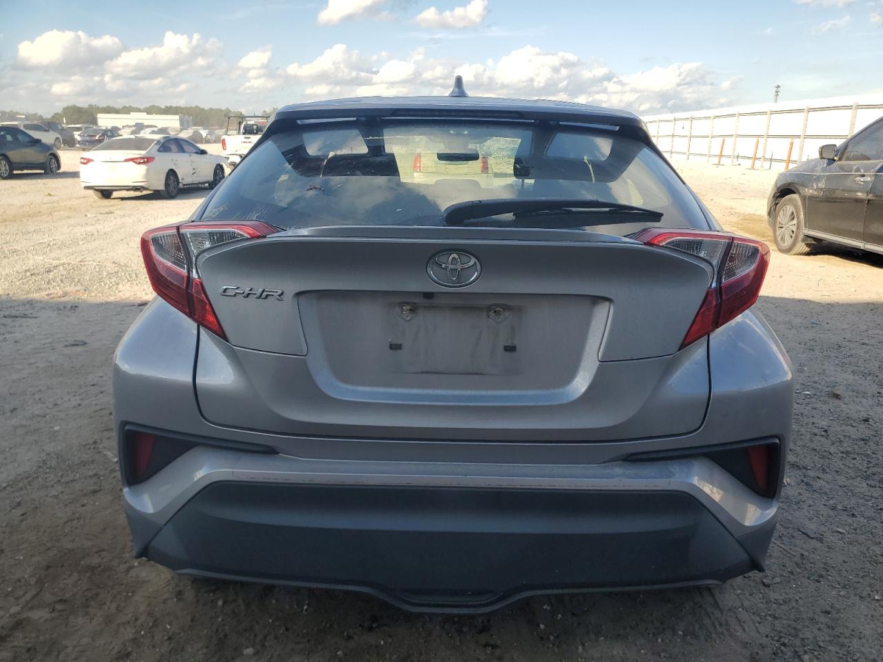 2020 Toyota C-Hr Xle VIN: JTNKHMBX0L1090893 Lot: 82856204