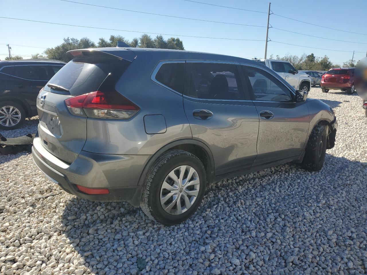 2020 Nissan Rogue - Image 3