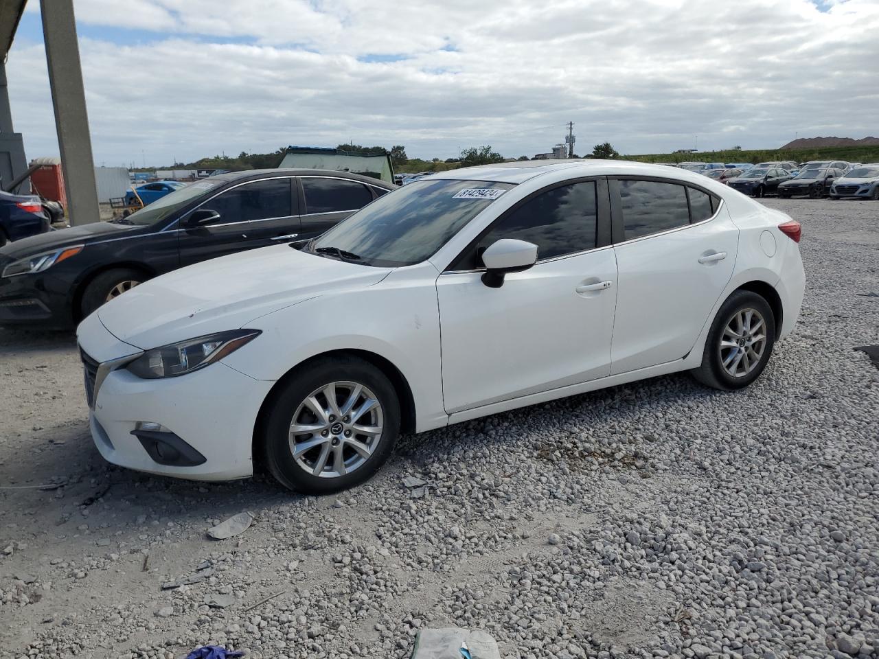 2016 MAZDA 3