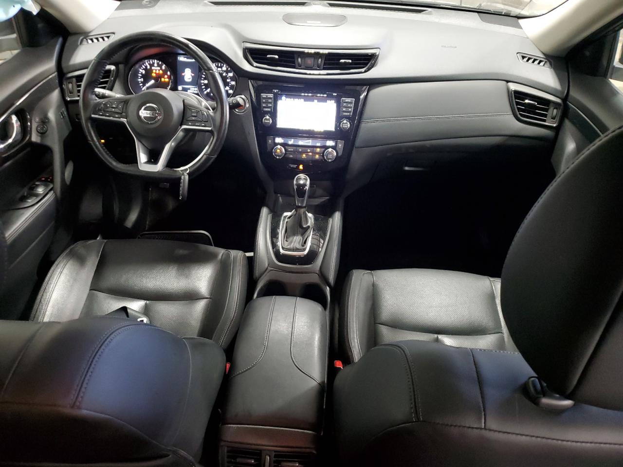 2017 Nissan Rogue - Image 8