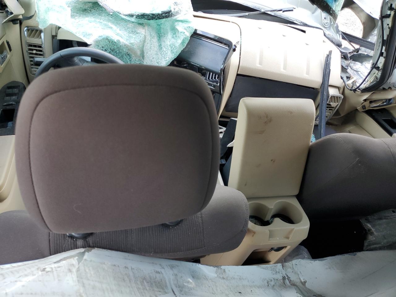 2008 Mazda Tribute - Image 8