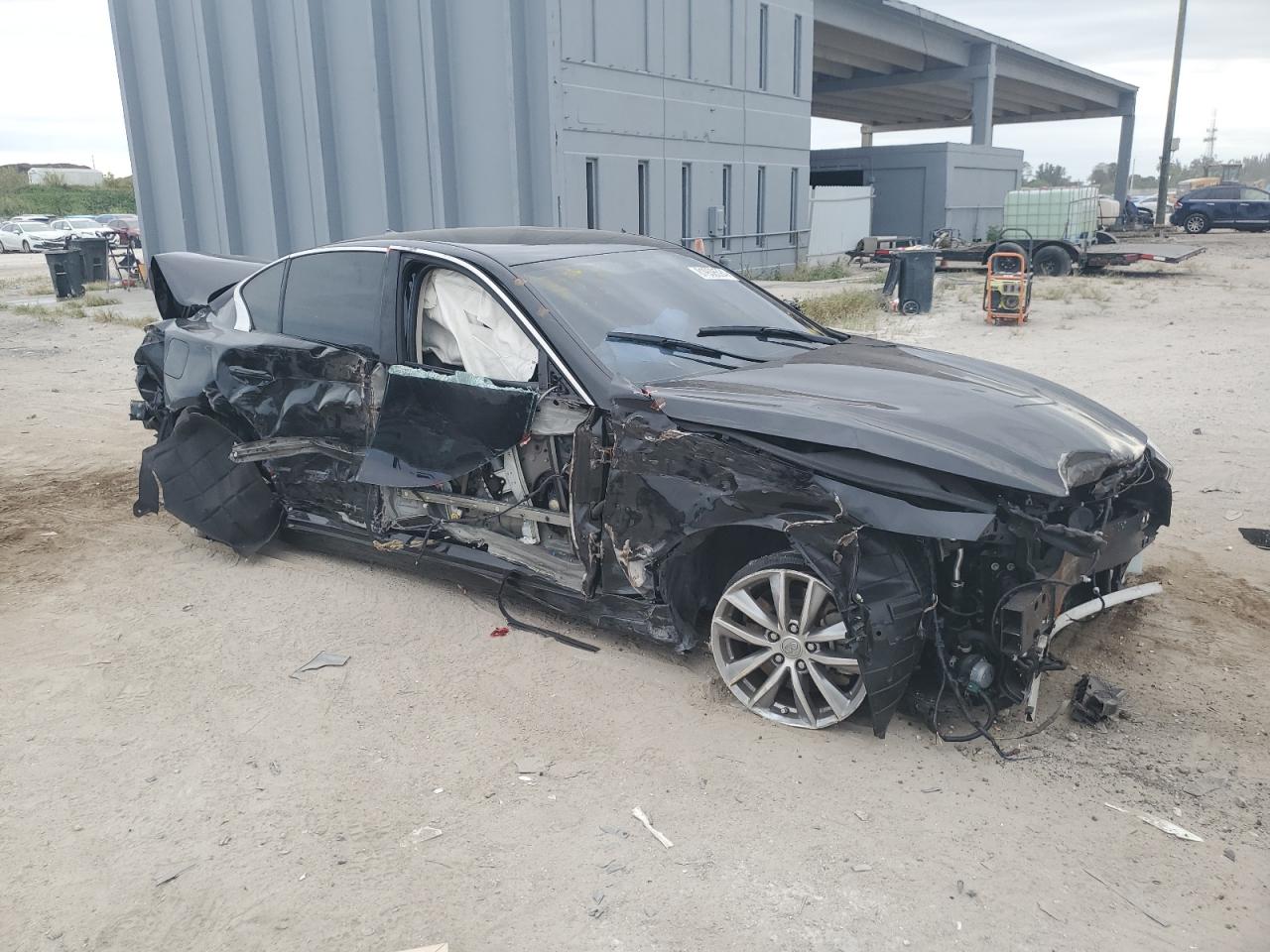 2021 Infiniti Q50 - Image 4