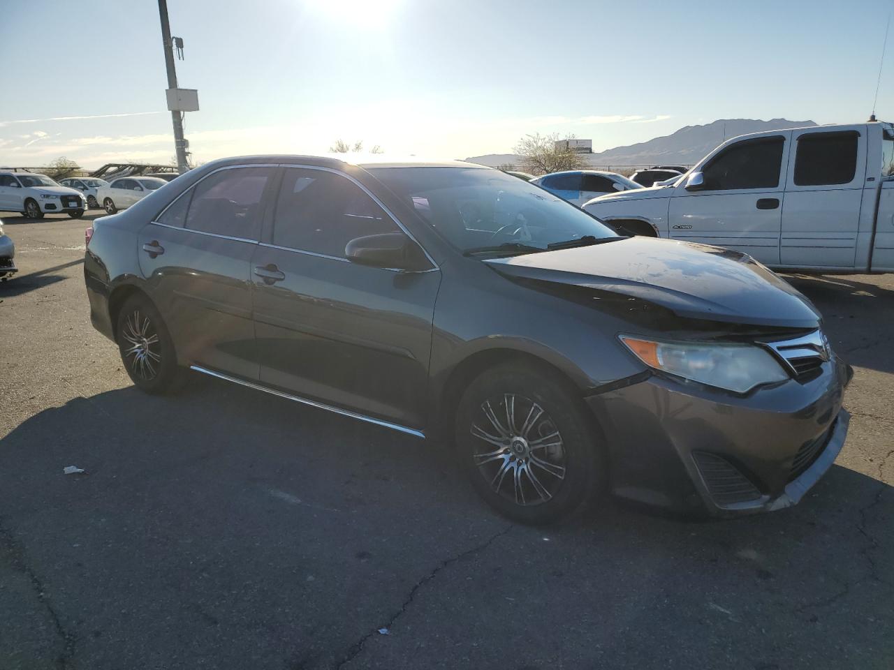 2014 Toyota Camry - Image 4