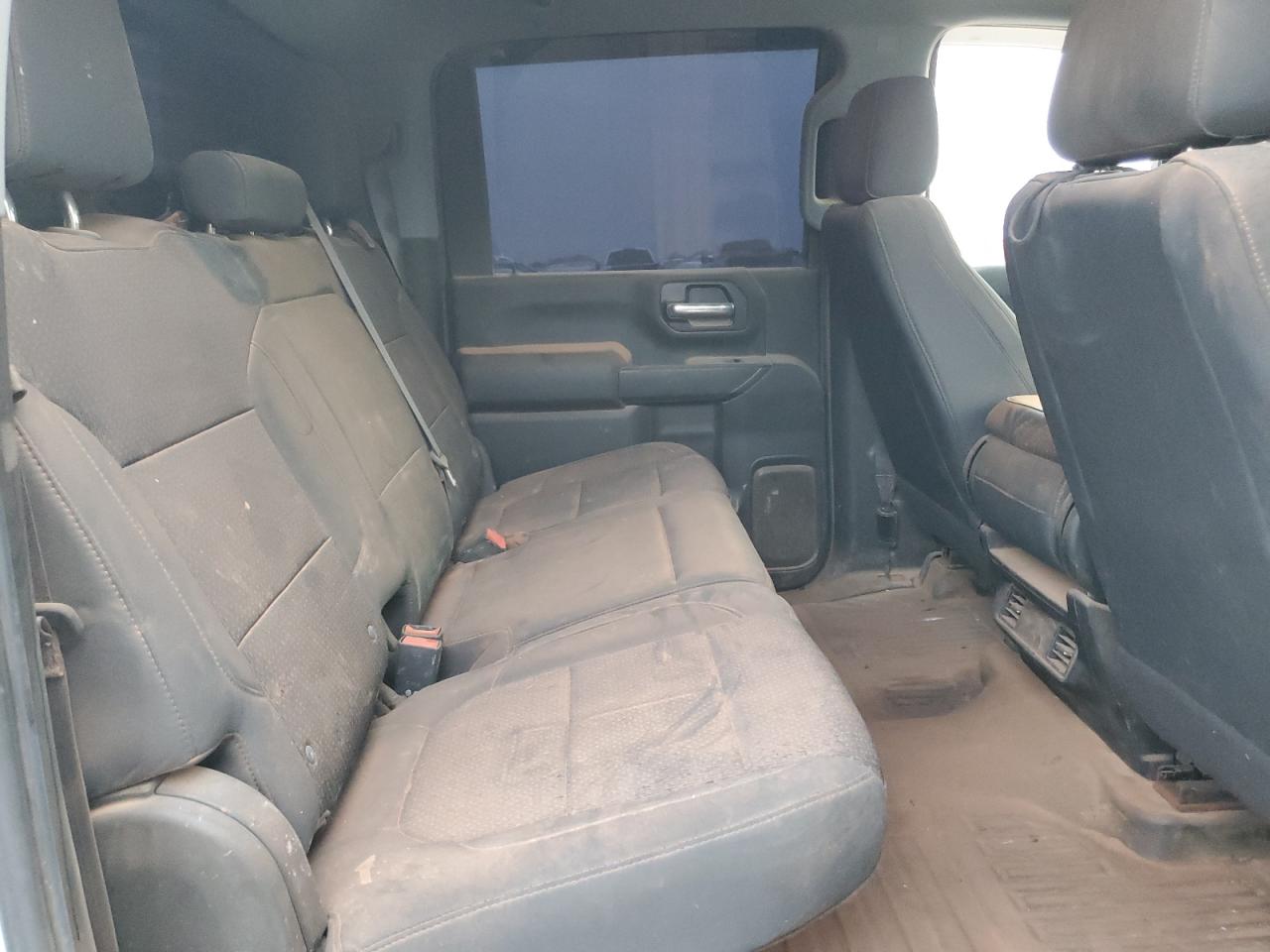 2020 Chevrolet Silverado - Image 10