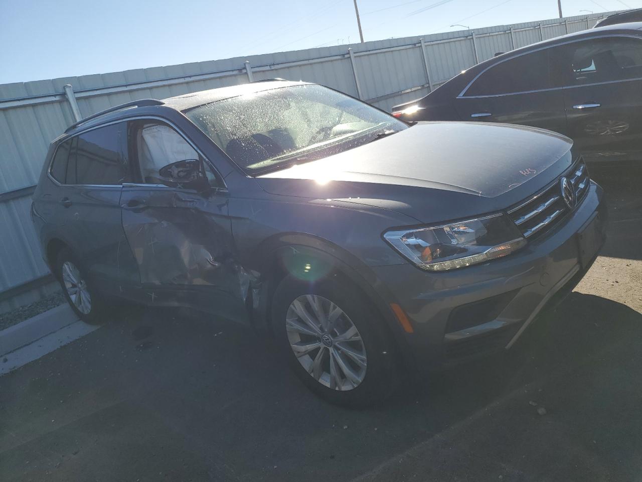 2019 Volkswagen Tiguan - Image 4