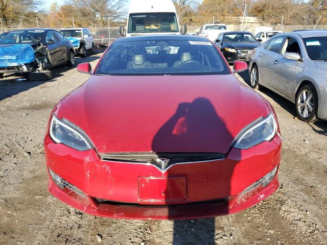  TESLA MODEL S 2017 Красный