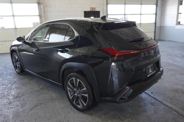  LEXUS UX 200 2019 Черный