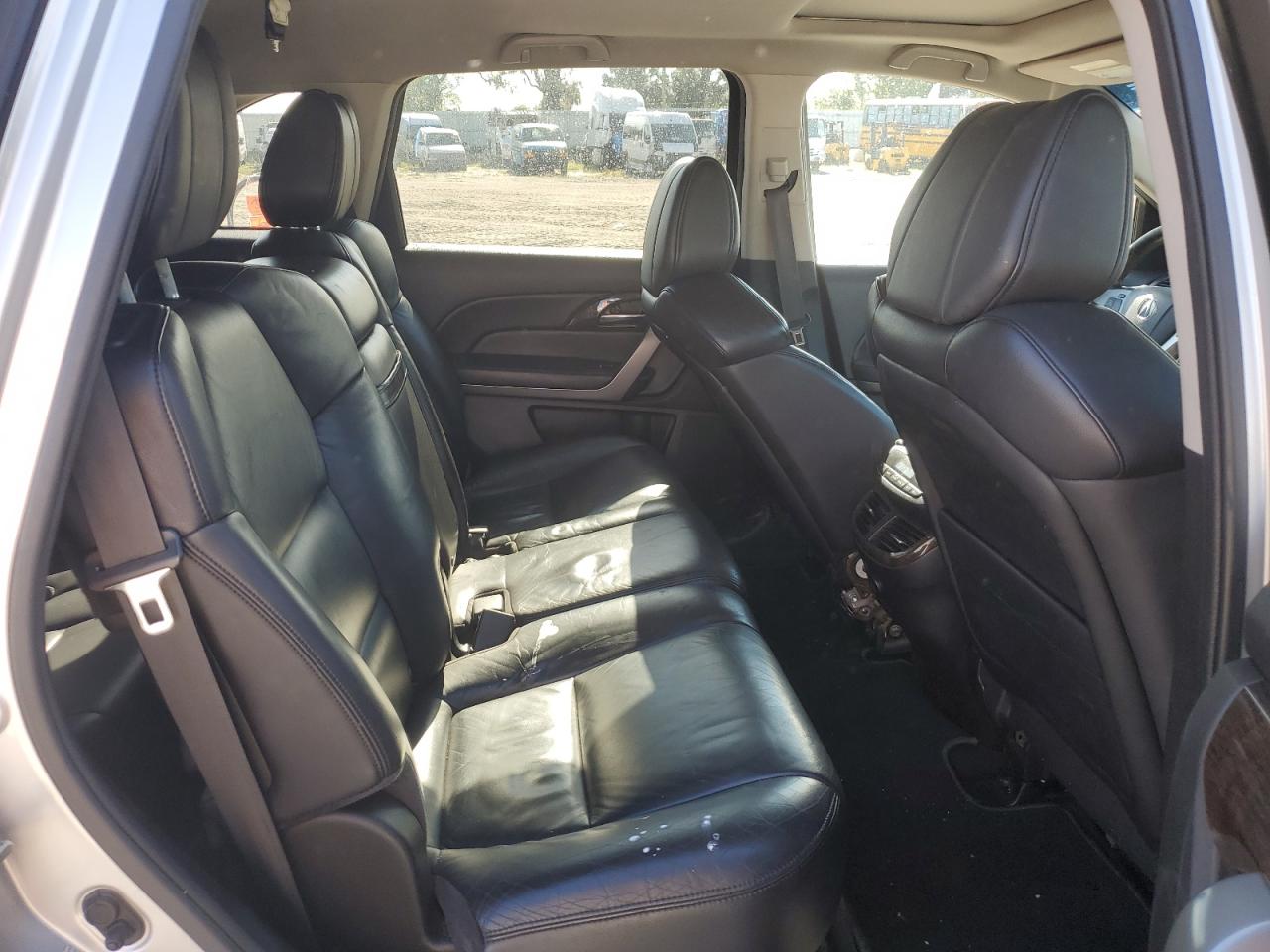 2010 Acura MDX - Image 11