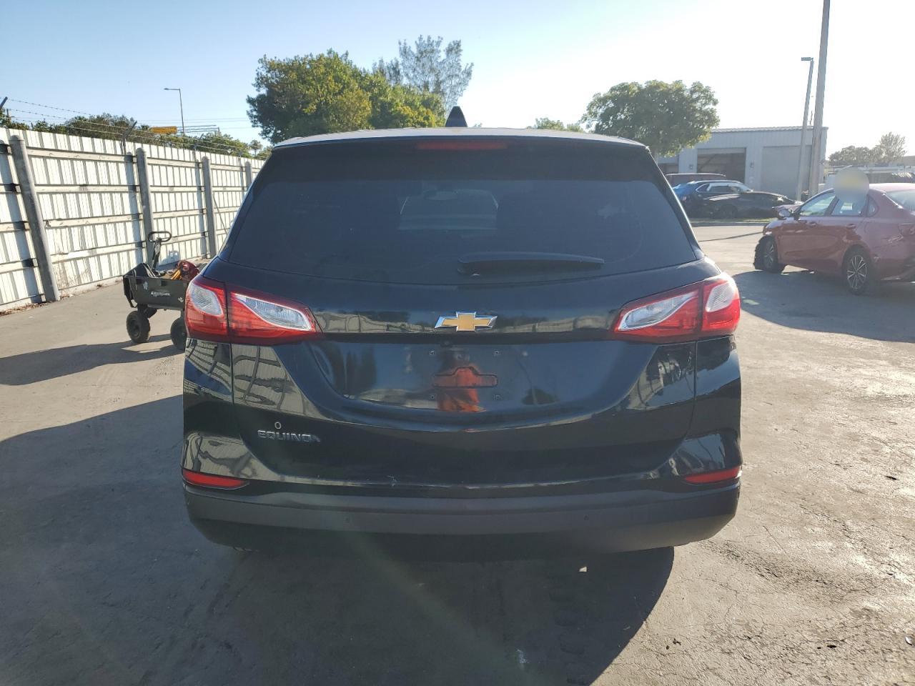 2020 Chevrolet Equinox - Image 6