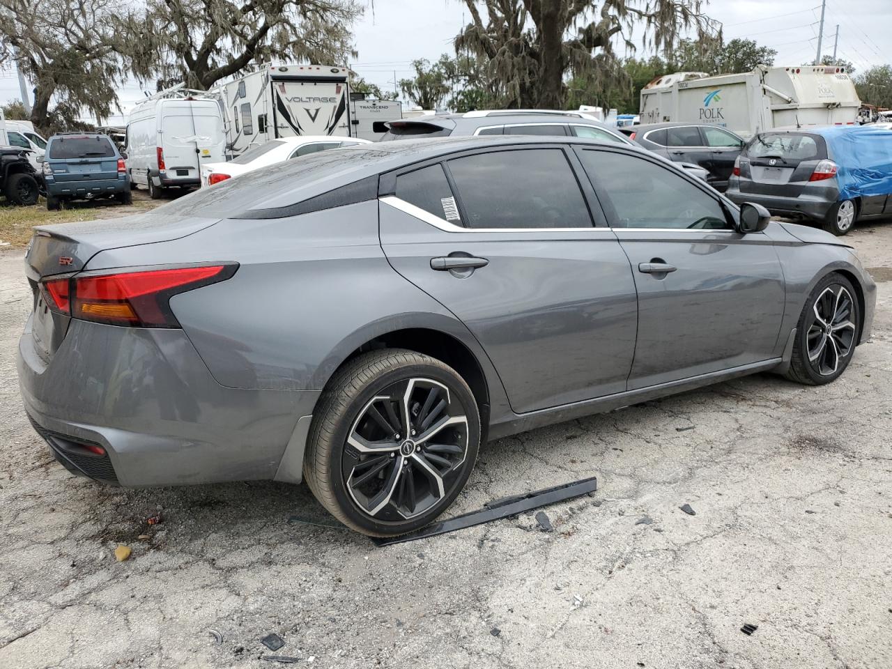 2024 Nissan Altima - Image 3
