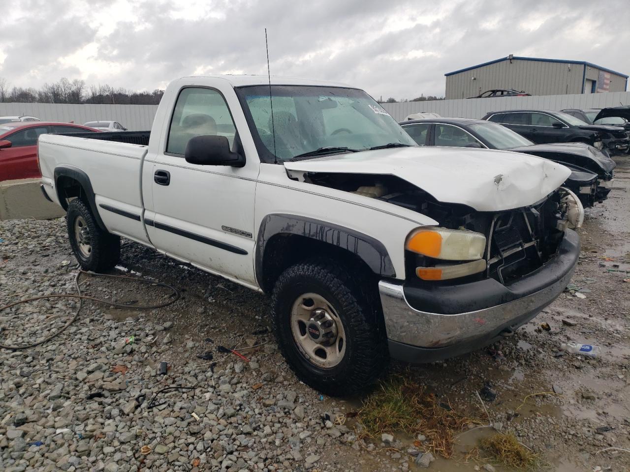 2000 GMC Sierra - Image 4