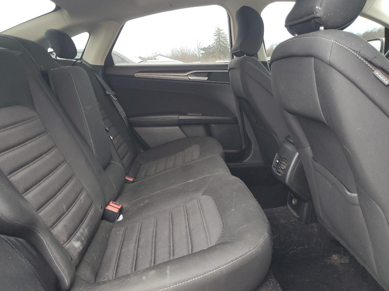 2019 Ford Fusion - Image 11