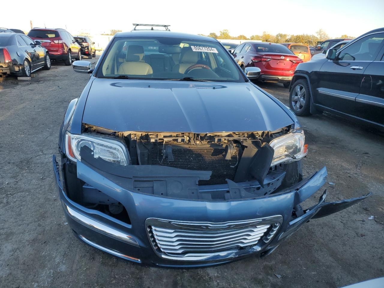 2011 Chrysler 300 - Image 5