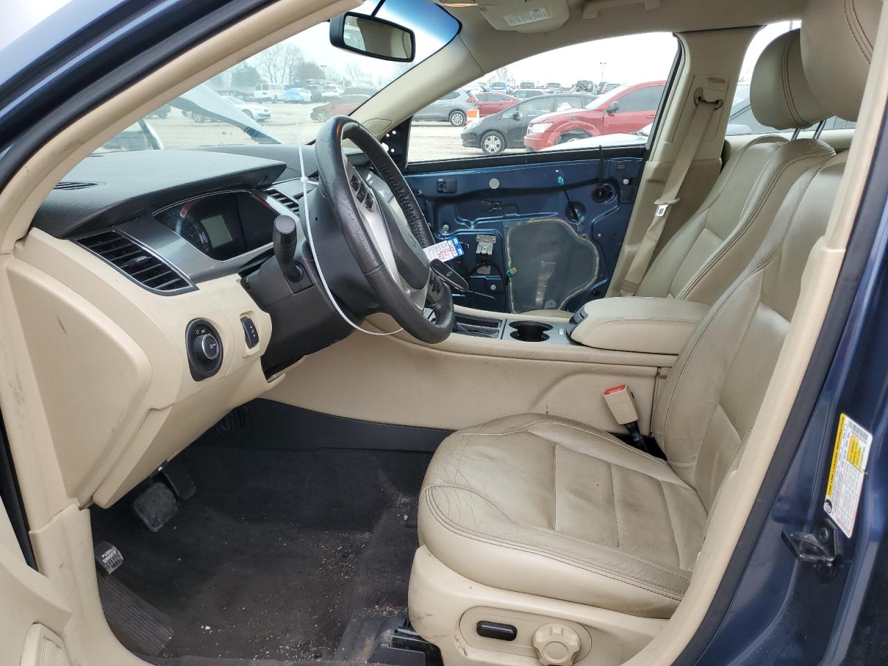 2018 Ford Taurus - Image 7