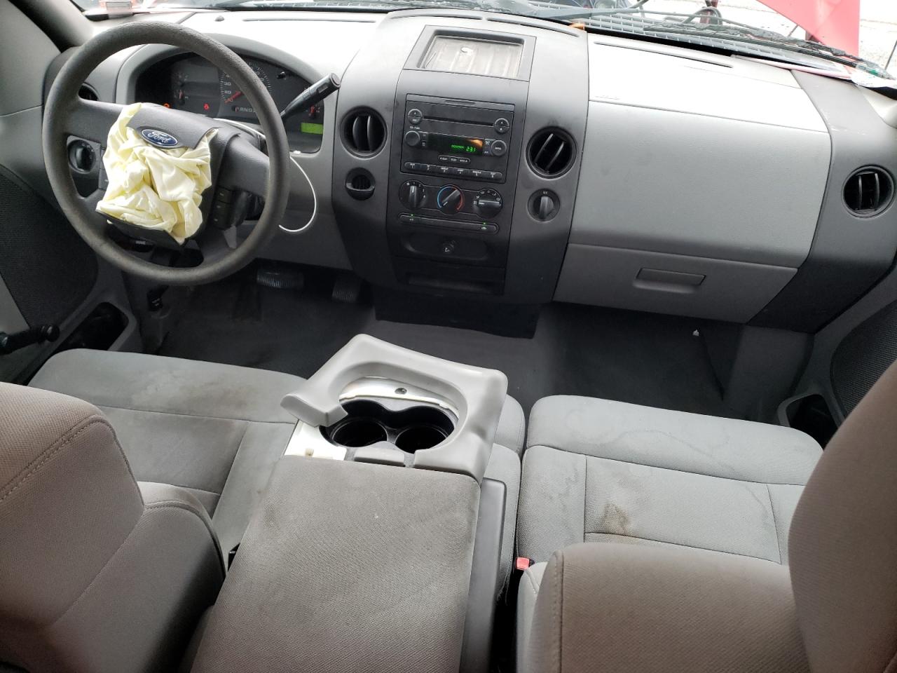 2004 Ford F-150 - Image 8