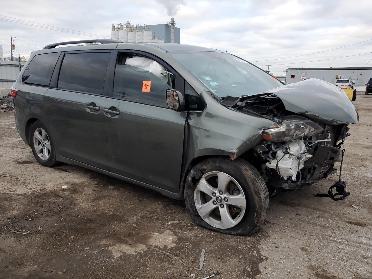 2020 Toyota Sienna - Image 4