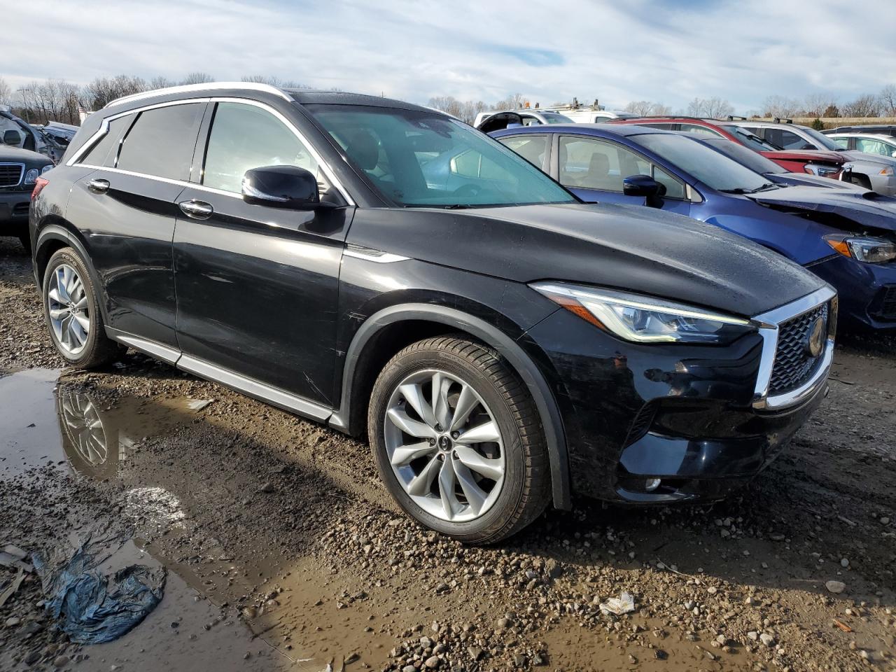 VIN 3PCAJ5M35KF130931 2019 INFINITI QX50 no.4