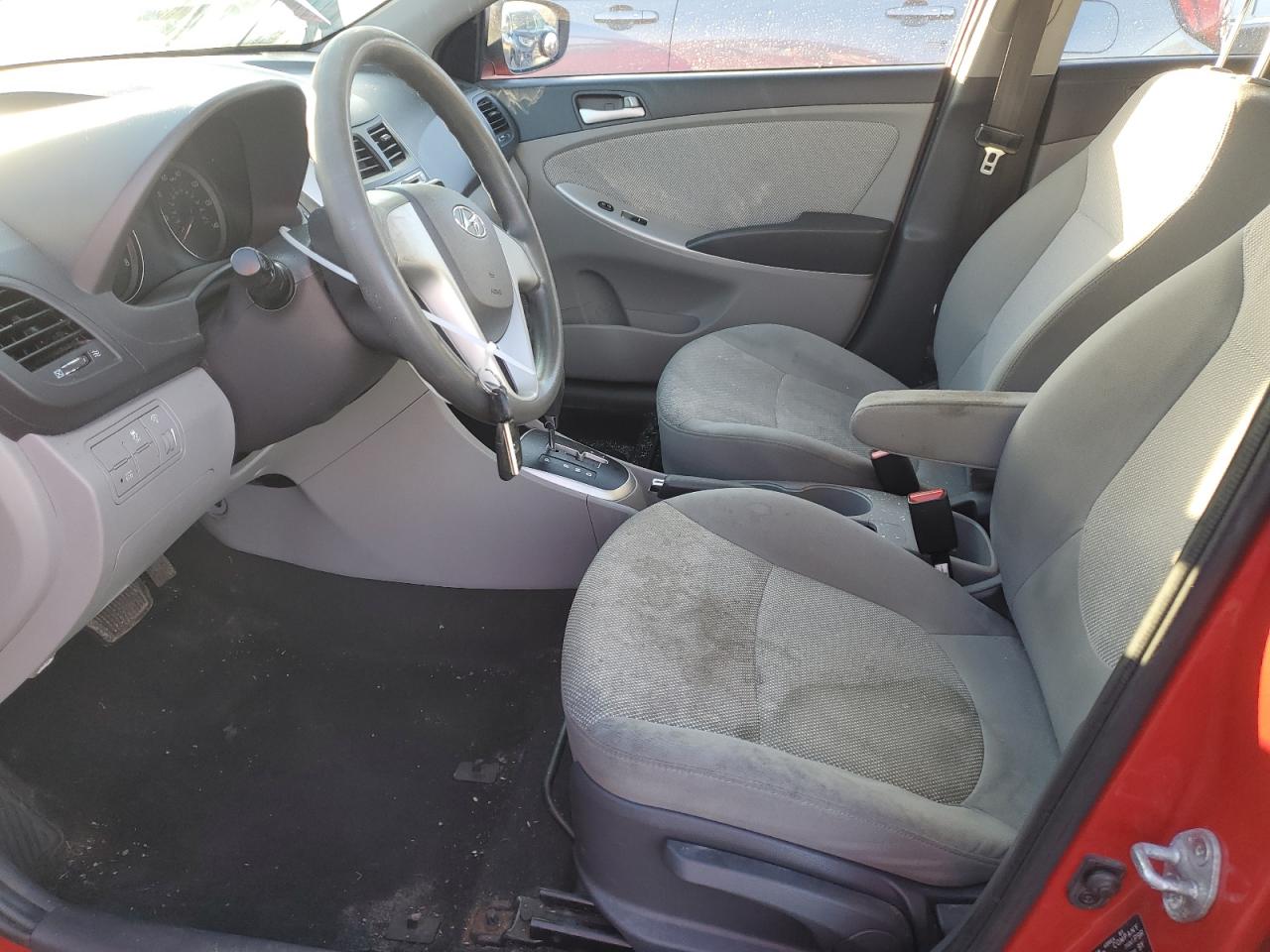 2013 Hyundai Accent - Image 7