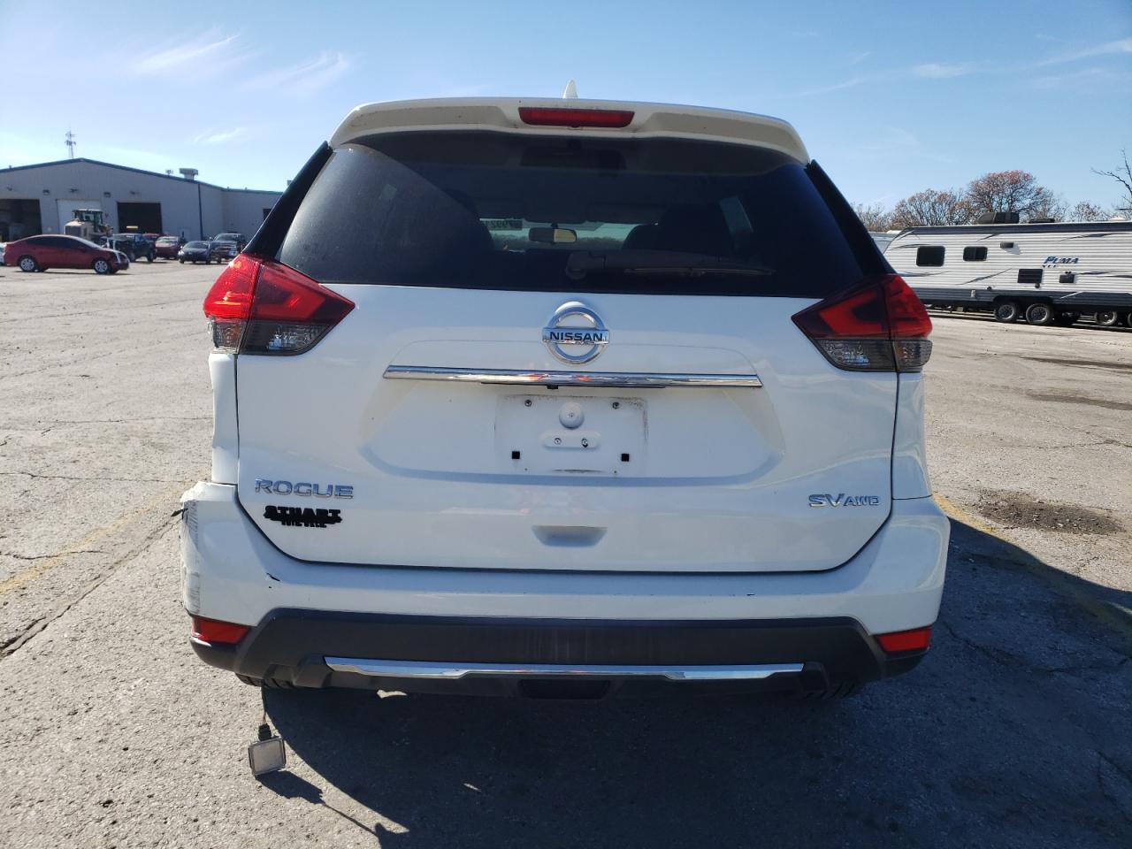 2017 Nissan Rogue - Image 6
