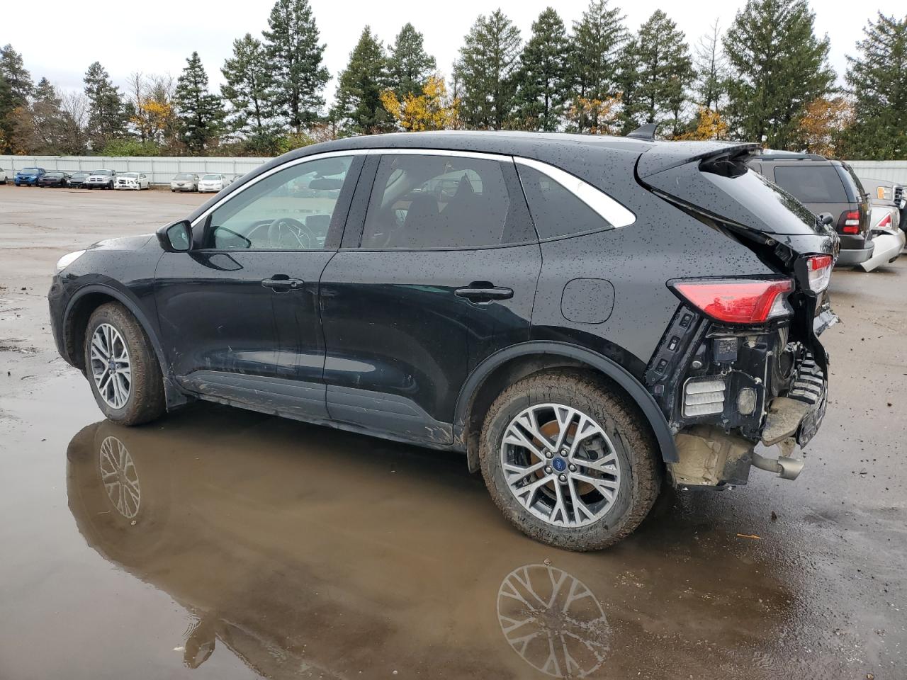 2022 Ford Escape - Image 2