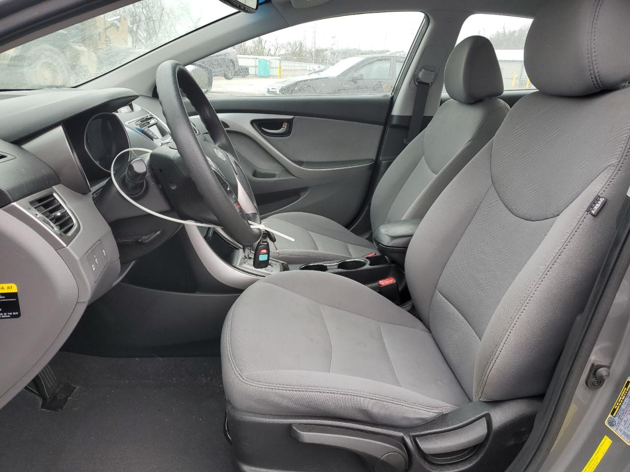 2013 Hyundai Elantra - Image 7