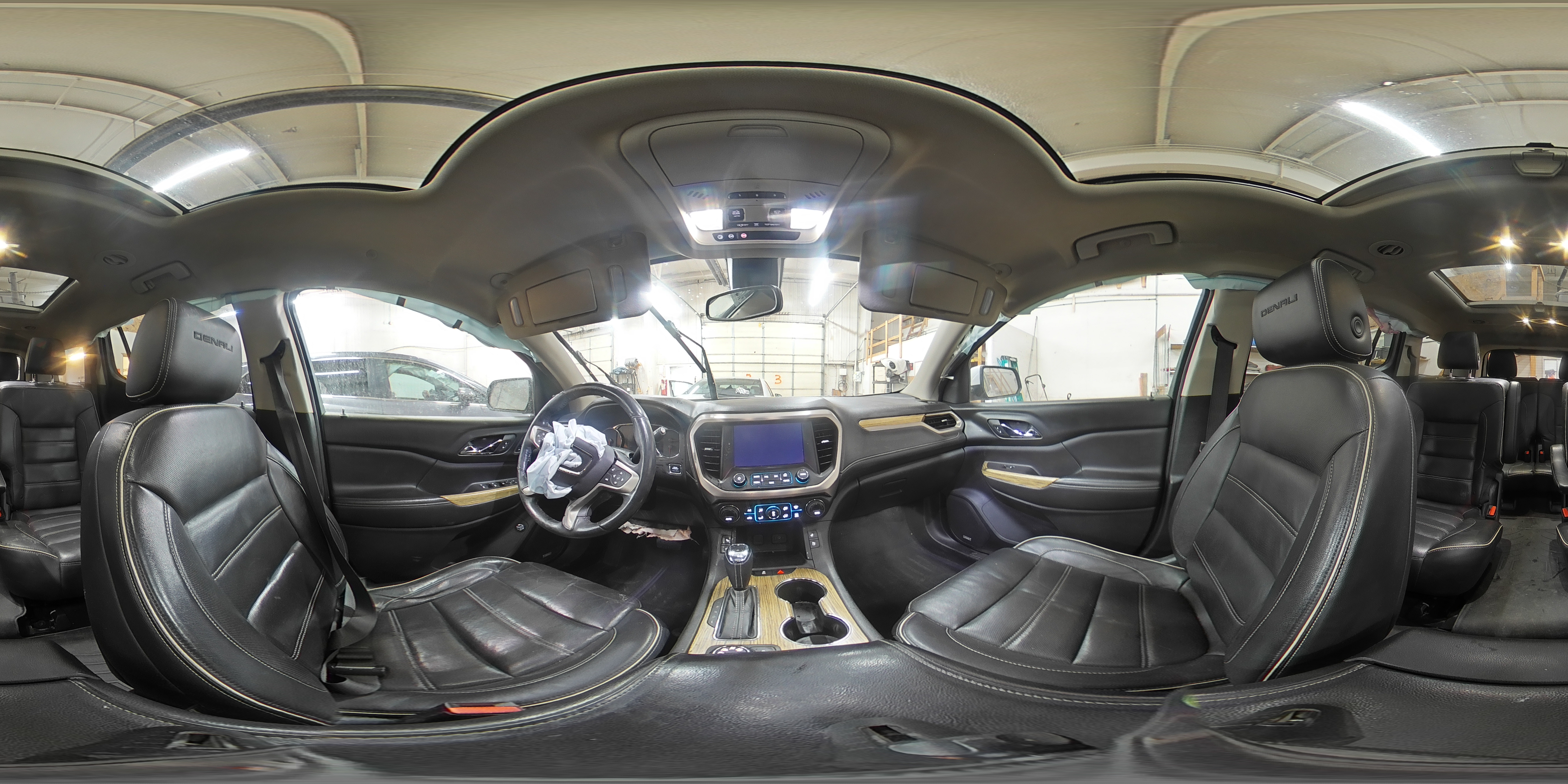 2017 GMC Acadia - Image 14