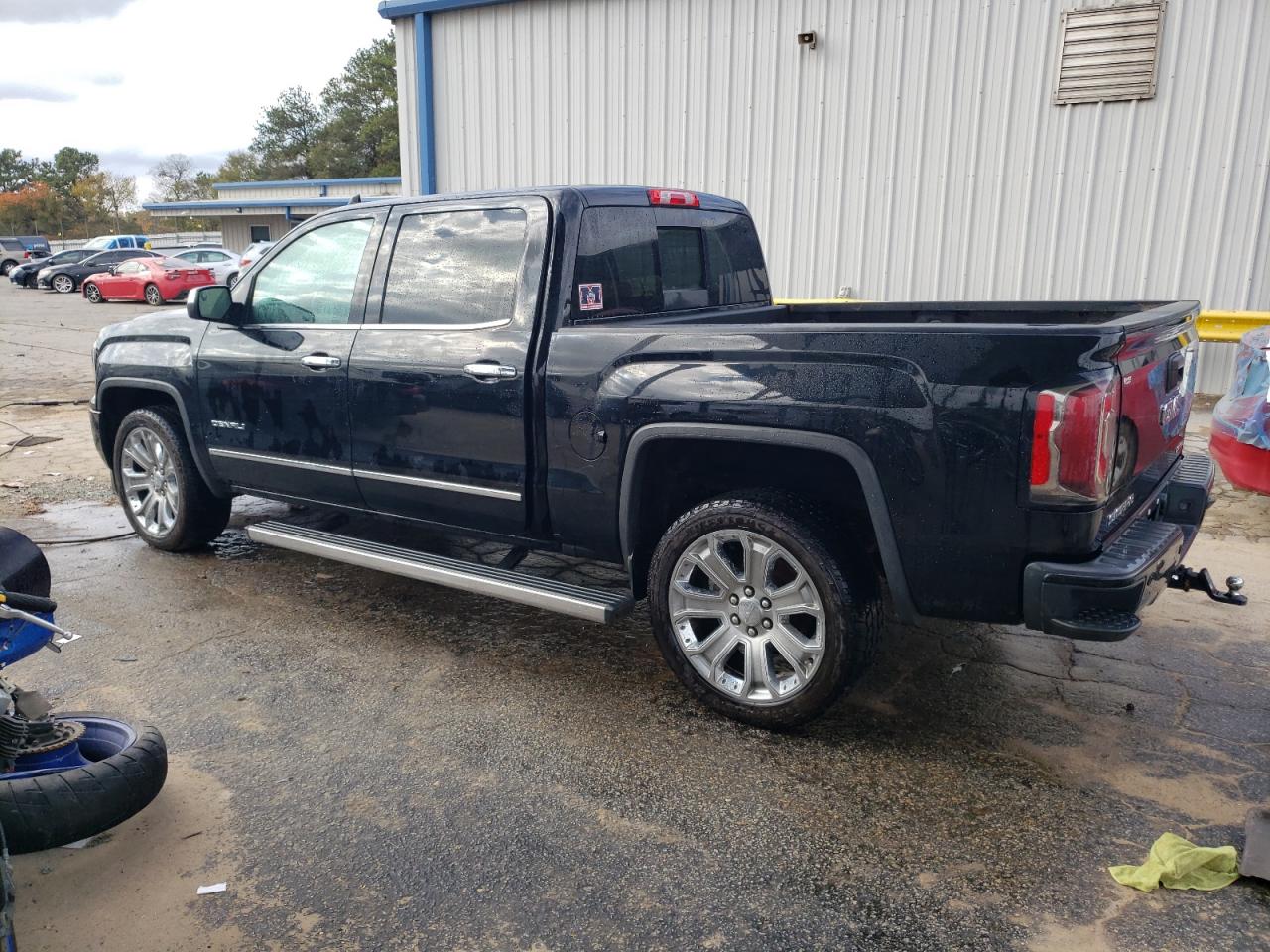 2018 GMC Sierra - Image 2