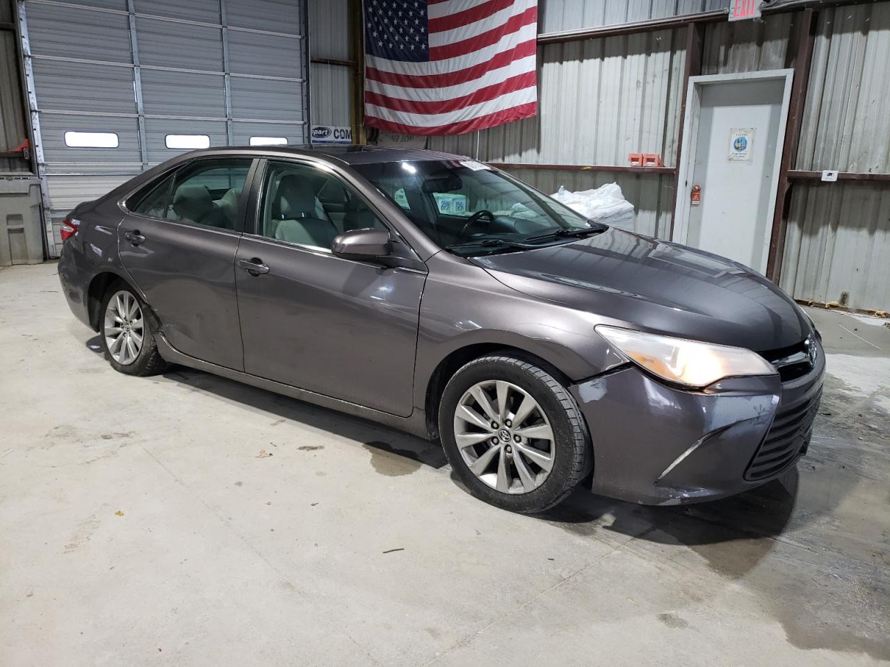 2015 Toyota Camry - Image 4