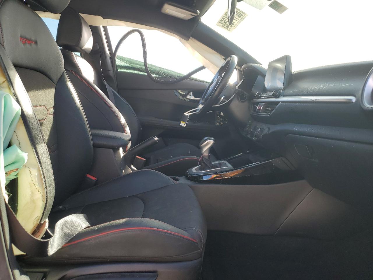 2021 Kia Forte - Image 7