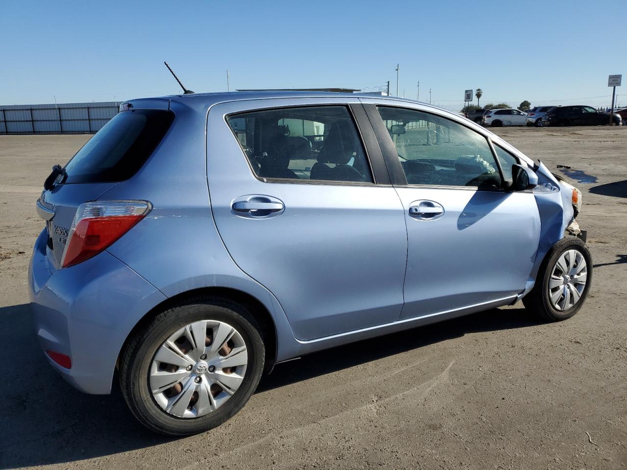 VIN VNKKTUD32EA000084 2014 TOYOTA YARIS no.3