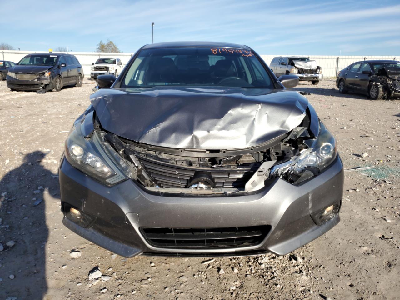 2018 Nissan Altima - Image 5