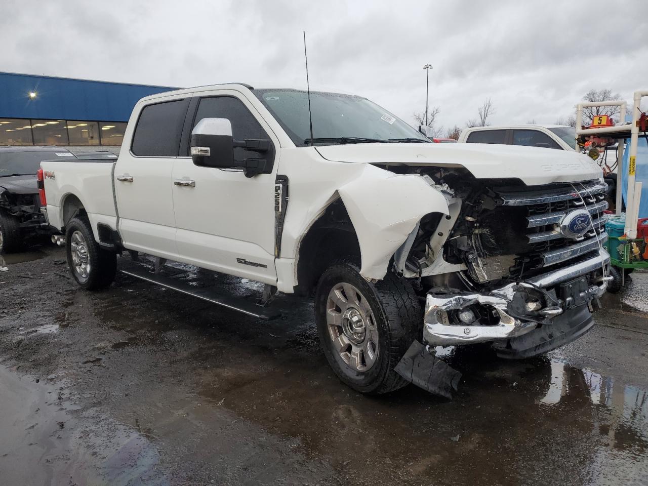 2023 Ford F250 - Image 4