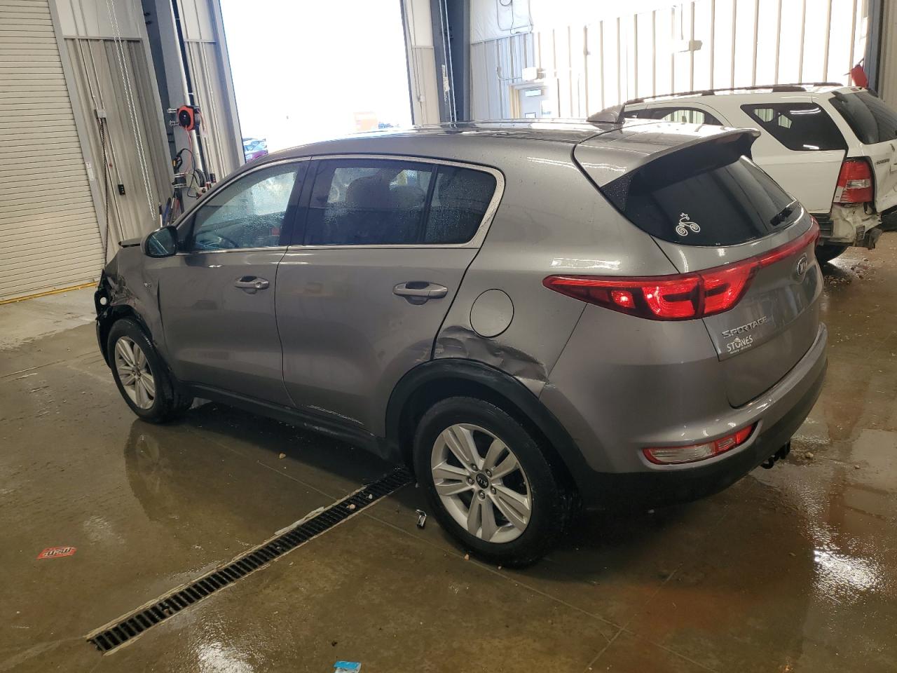 2018 Kia Sportage - Image 2