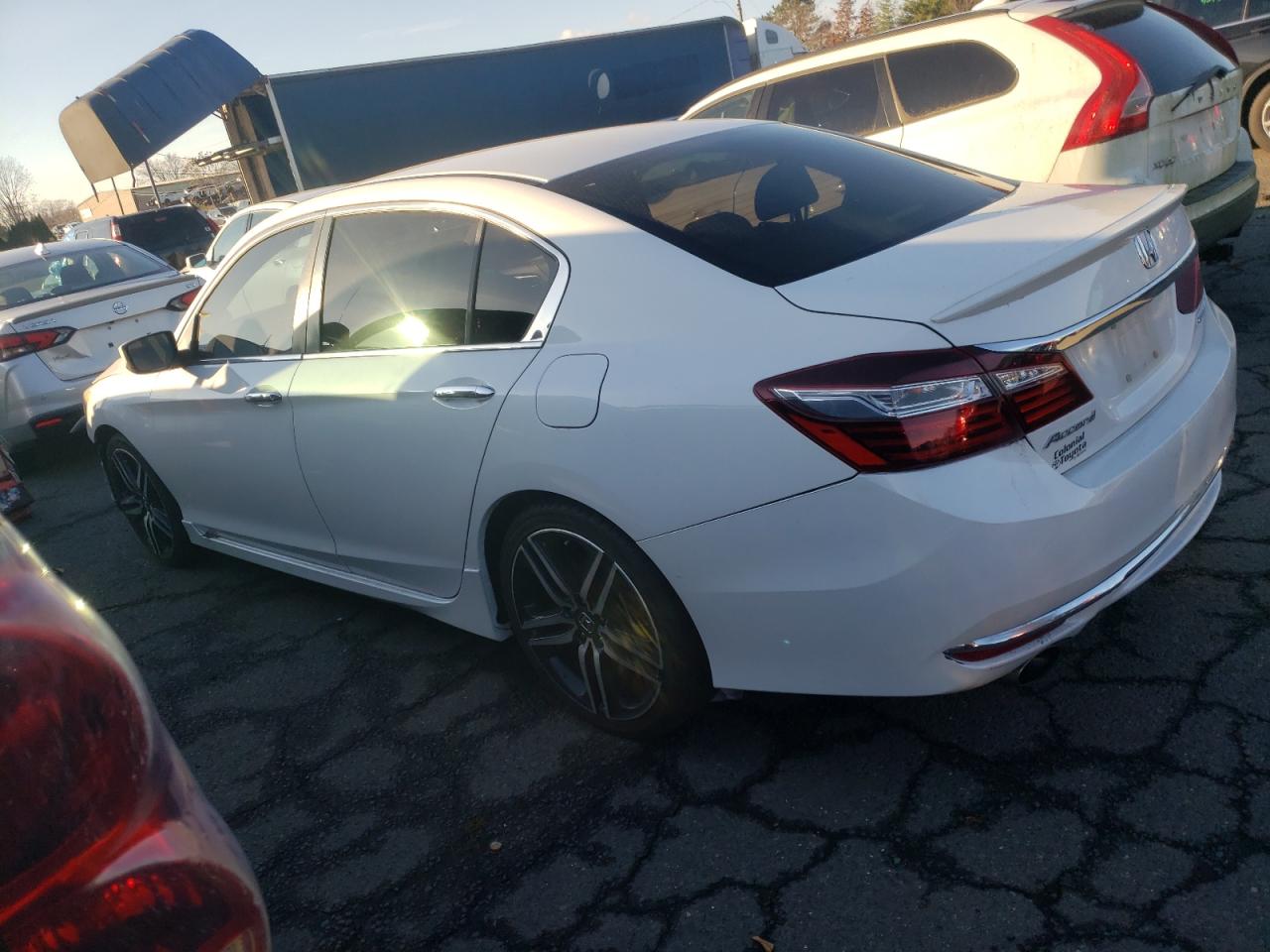 VIN 1HGCR2F51HA066114 2017 HONDA ACCORD no.2