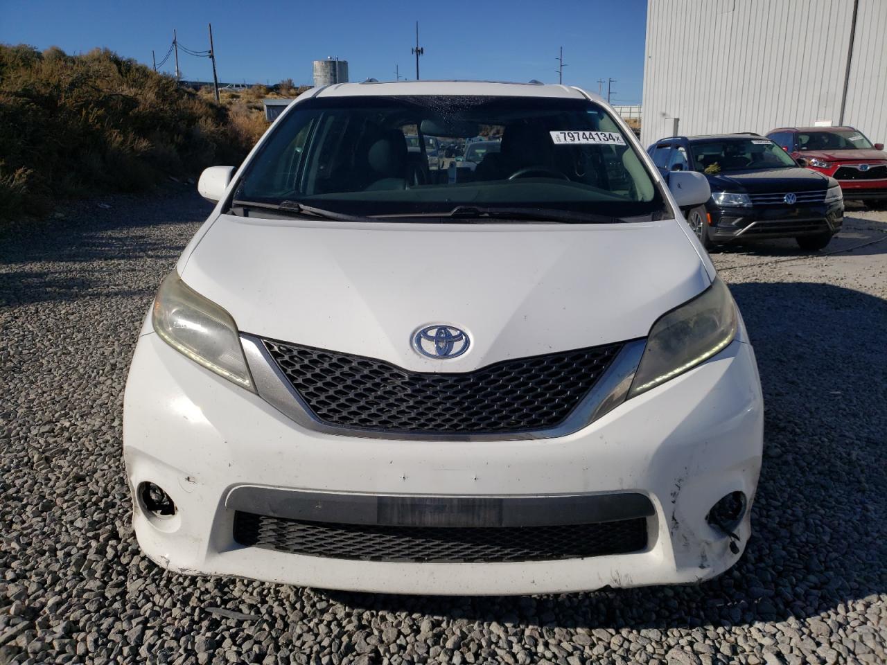 VIN 5TDXK3DC5GS734980 2016 TOYOTA SIENNA no.5