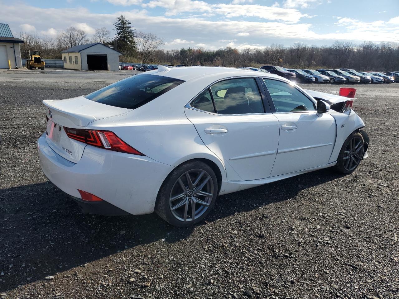 2016 Lexus IS - Image 3
