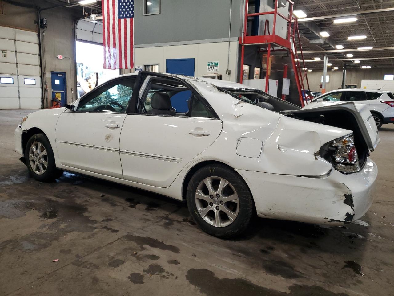 2006 Toyota Camry - Image 2