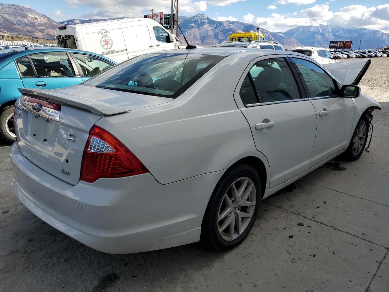 2010 Ford Fusion - Image 3