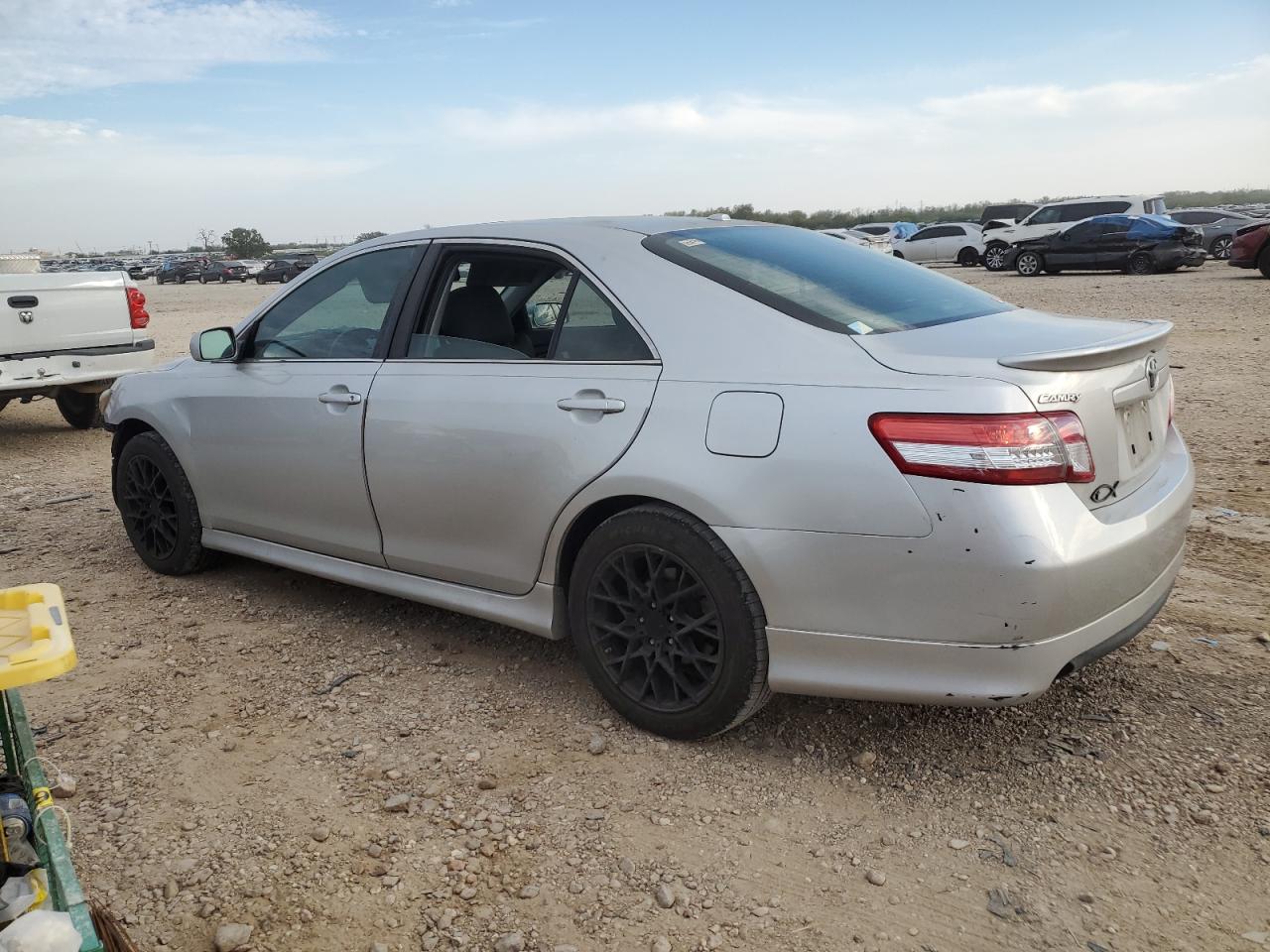 2011 Toyota Camry - Image 2