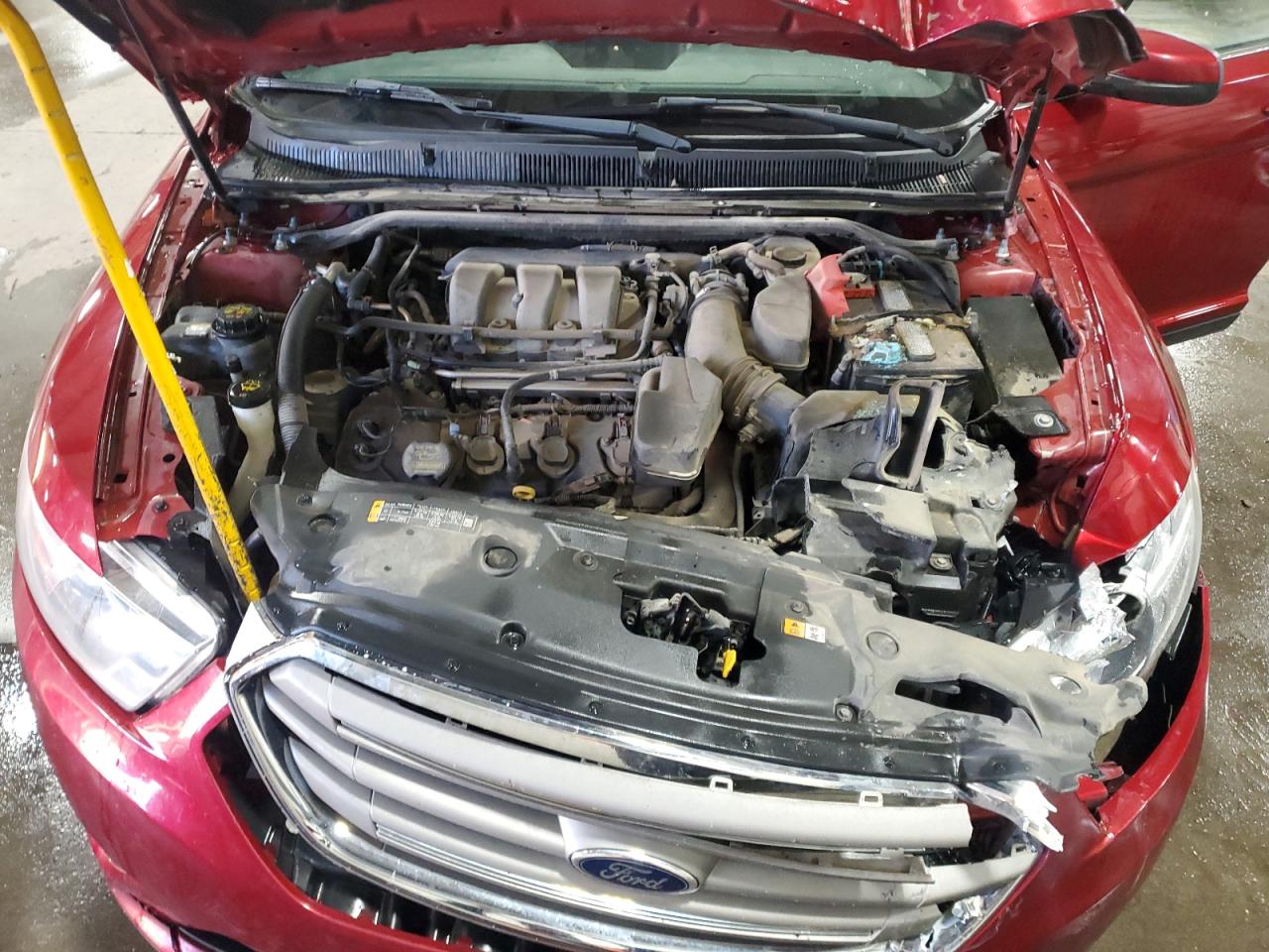 2013 Ford Taurus - Image 12